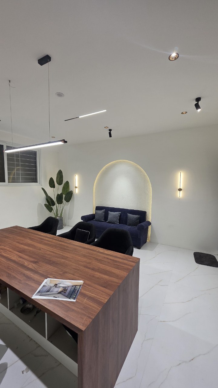 Commercial office lounge with arch niche
